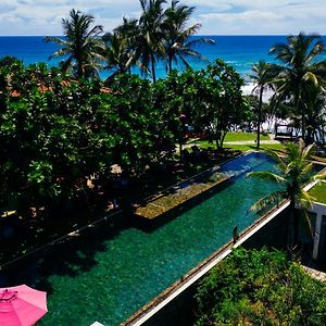 Utmt - Underneath The Mango Tree Spa & Beach Resort